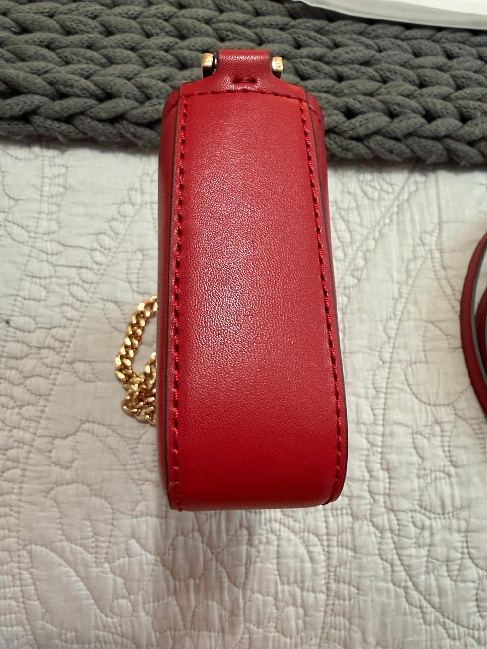 Michael Kors Red Shoulder Bag with Gold Chain Handle and Adjustable Strap - Picture 6 of 12